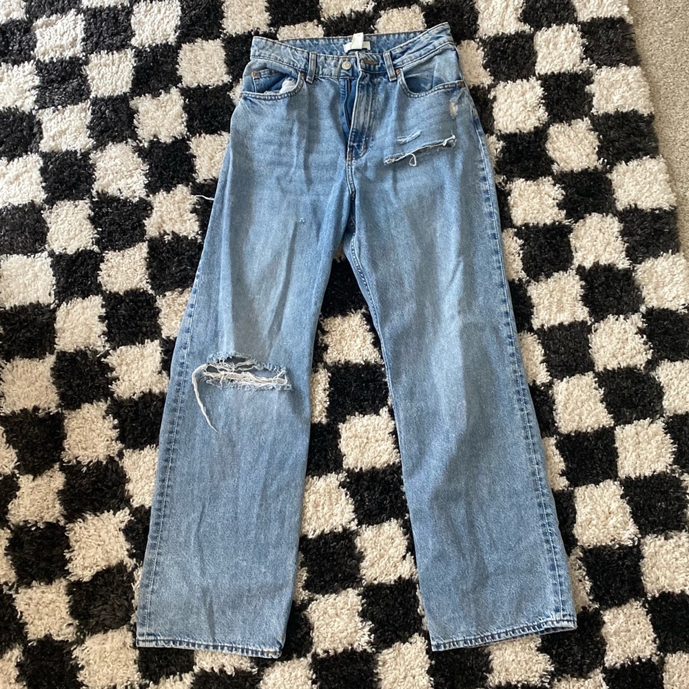 H&M Classic Ripped Straight Jeans